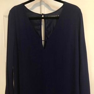 DEEP V NECK KEYHOLE SHIFT DRESS